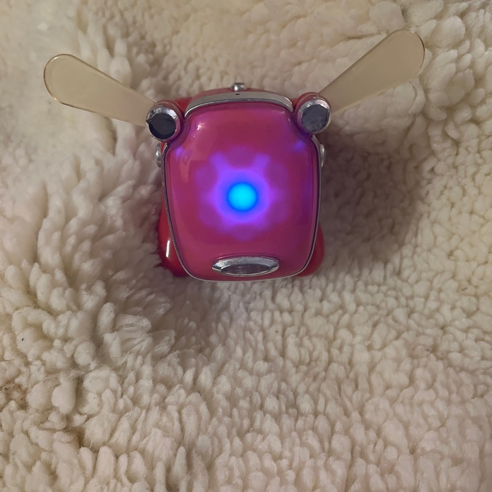 Hasbro 2005 Interactive Sega iDog Pink and Purple Light-Up Toy - Picture 15 of 16